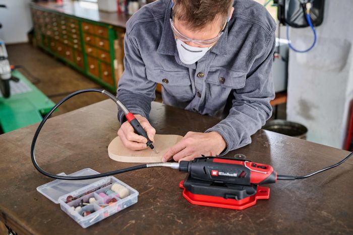 Шліфувально-гравірувальний пристрій Einhell TC-MT 150 E, 150 Вт, 10000-35000 об/хв, гнучкий вал, набір насадок, 0,56 кг