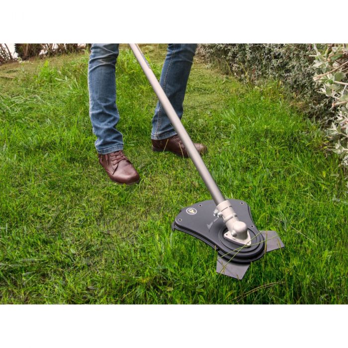 Тример садовий акумуляторний Ryobi ONE+ OBC1820B 18В 20см ніж/ліска 30см ергоремені Vertebrae 4.7кг без АКБ та ЗП