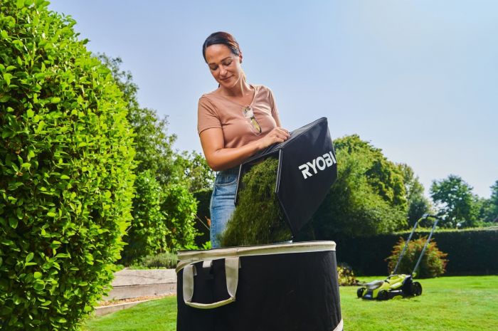 Газонокосарка акумуляторна Ryobi ONE+ HP RY18LMX33A-0 18В 33см 30л 25-90мм 9.3кг без АКБ та ЗП