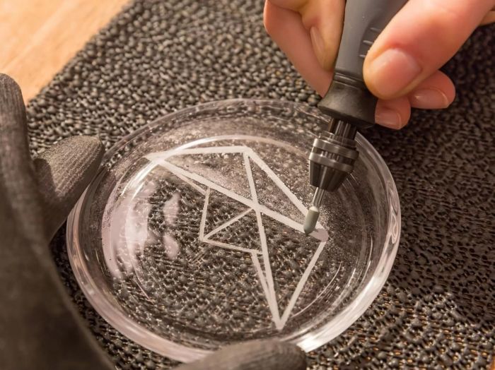 Шліфмашина шліфувально-гравірувальна Dremel Stylo+ 2050-15 9Вт 5000-22000об·хв 15 насадок 16см 0.11кг