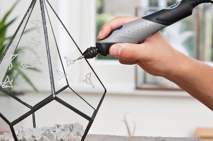 Шліфмашина шліфувально-гравірувальна Dremel Stylo+ 2050-15 9Вт 5000-22000об·хв 15 насадок 16см 0.11кг
