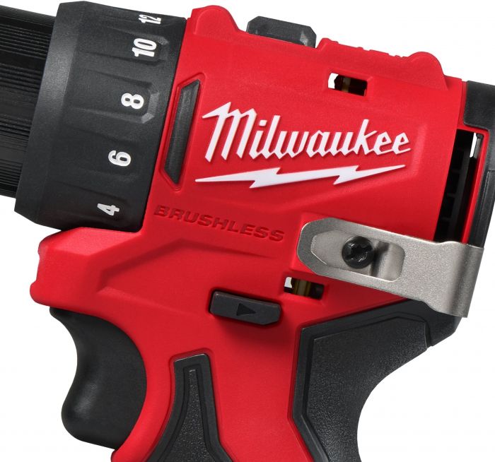 Шурупокрут-дриль акумуляторний Milwaukee M12 BLDDRC-202C 12В 2х2А·год 40Нм 0-550-1700об·хв ЗП C12C кейс 1.2кг