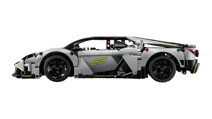 Конструктор LEGO Technic Суперкар Lamborghini Revuelto