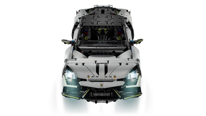 Конструктор LEGO Technic Суперкар Lamborghini Revuelto