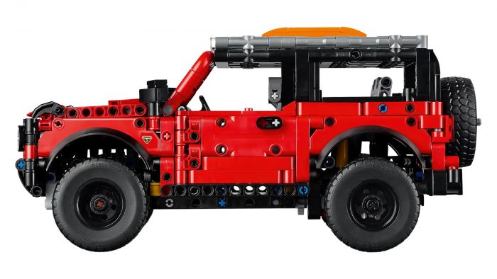 Конструктор LEGO Technic Позашляховик Ford Bronco