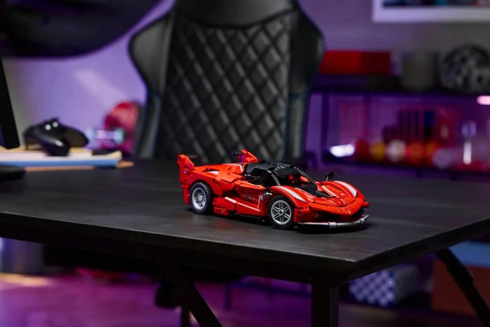 Конструктор LEGO Technic Ferrari FXX K