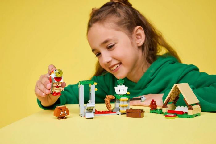 Конструктор LEGO Super Mario Табір Captain Toad