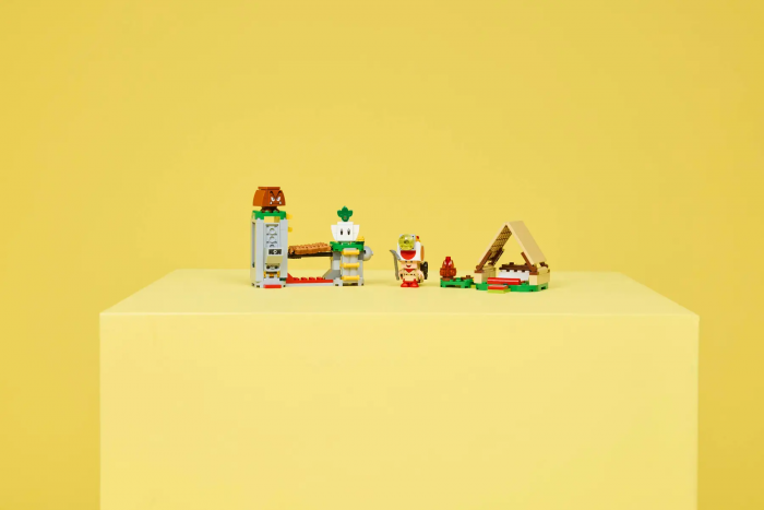 Конструктор LEGO Super Mario Табір Captain Toad