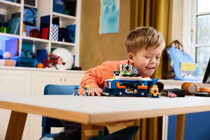 Конструктор LEGO Sonic Sonic та командна вантажівка