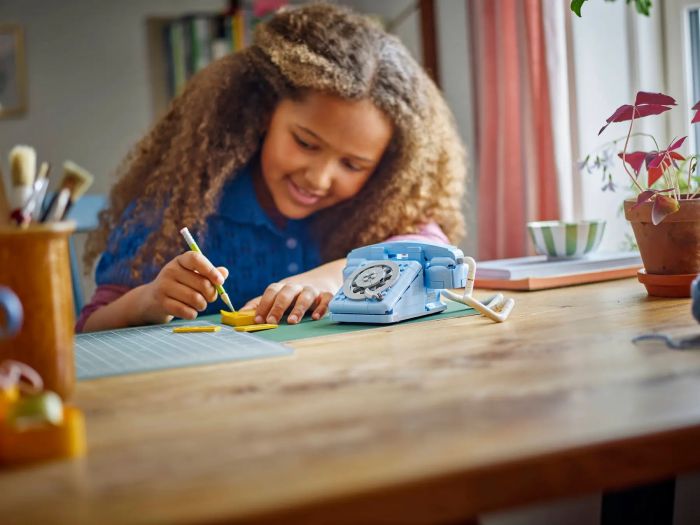 Конструктор LEGO Creator Ретро телефон