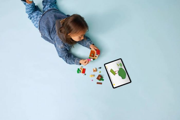 Конструктор LEGO Animal Crossing Затишний будинок Goldie