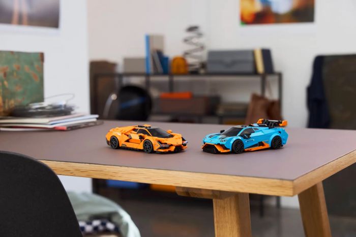 Конструктор LEGO Speed Champions Lamborghini Revuelto та Huracan STO