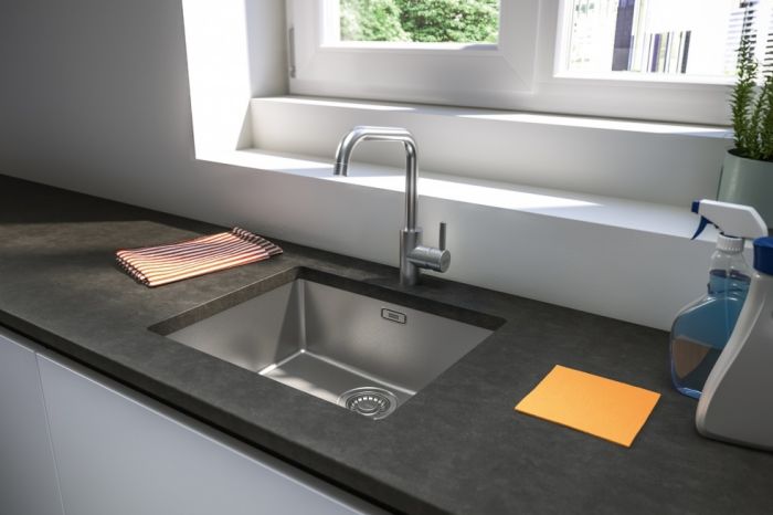 Змішувач для кухні Franke Eos Neo U, довж.виливу - 220мм, поворотний, 1+аератор, нерж