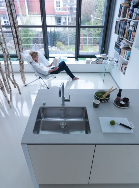 Змішувач для кухні Franke Eos Neo U, довж.виливу - 220мм, поворотний, 1+аератор, нерж