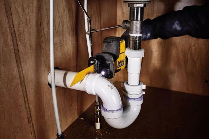 Пила шабельна акумуляторна DeWalt 10.8/12В XR Li-lon безщіткова 0-2800ход/хв 16мм 1.38кг без АКБ і ЗП