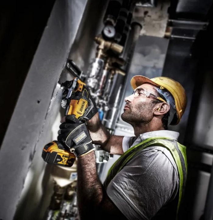 Багатофункціональний інструмент акумуляторний DeWalt 18В XR Li-lon безщітковий 20000кол/хв 1.1кг без АКБ і ЗП