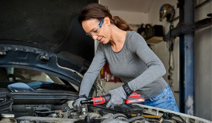 Гайковерт акумуляторний TE-RW 18/60 Li - Solo 18В 60Нм 260об·хв LED 3/8"-1/2" 0.82кг без АКБ і ЗП