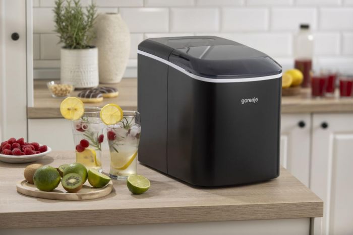 Льодогенератор побутовий Gorenje, 15кг/добу, 2,2л, чорний