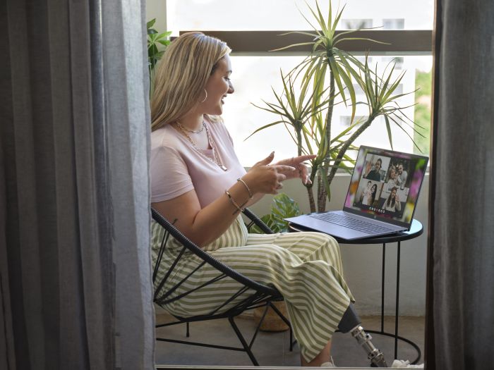 Ноутбук HP OmniBook 5 16-af1004ua 16" 2K IPS AG, Intel U5-225U, 16GB, F1024GB, UMA, DOS, блакитний