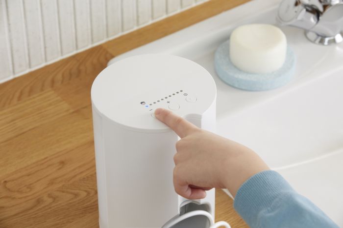 Іригатор Panasonic стаціонарний, чаша 600 мл, від мережі , 4 насадки, білий