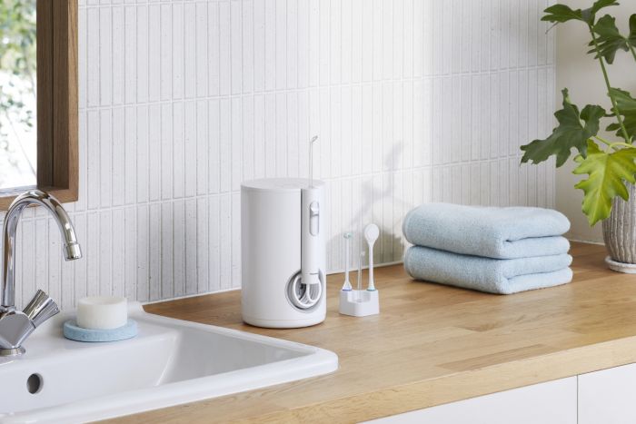 Іригатор Panasonic стаціонарний, чаша 600 мл, від мережі , 4 насадки, білий