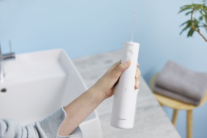 Іригатор Panasonic портативний, чаша 200 мл, Li-ion аккум. в компл., 2 насадки, білий