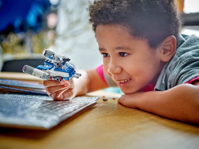 Конструктор LEGO Star Wars Мікровинищувач Y-Wing Капітана Рекса