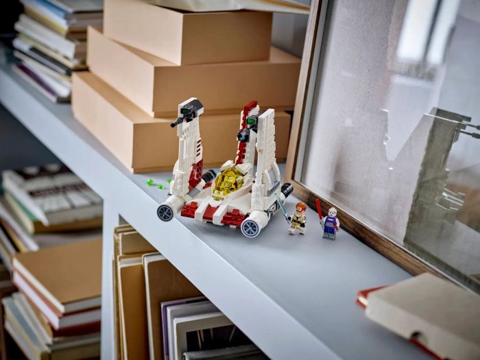 Конструктор LEGO Star Wars Зоряний винищувач V-19 «Потік»