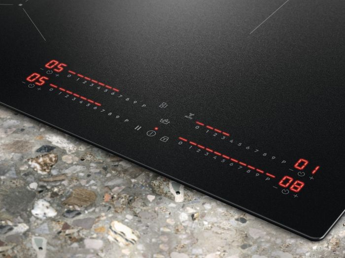 Варильна поверхня Electrolux індукційна, 60см, розширена зона, датчик кипіння, Hob2Hood, чорний матовий