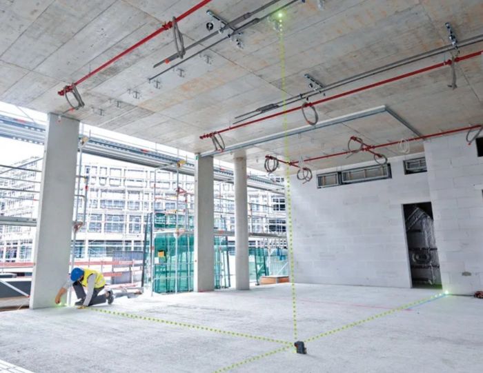 Нівелір лазерний Bosch Professional GPL 5G, до 30м, ±0.35мм/м, 2AAx1.5В, чохол, 0.35кг