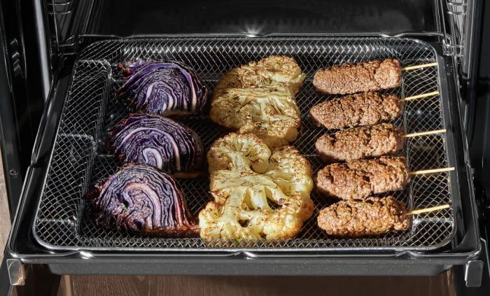 Плита комбінована Hansa, 50х60см, 65л, чавун, газ контр., дисплей, сірий