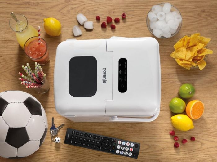 Льодогенератор побутовий Gorenje, 12кг/добу, 1 л, дисплей, білий