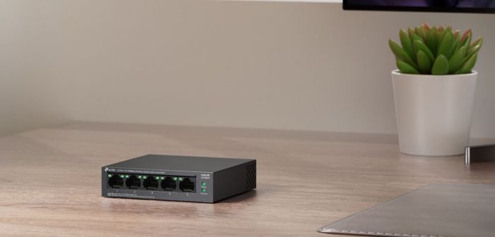 Комутатор TP-LINK LS105LP  5xFE (4xPoE), 41 Вт