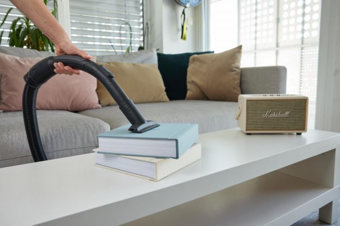 Пилосос Gorenje контейнерний, 850Вт, конт пил -3.3л, HEPA, телескоп трубка, сенсорне упр, бронзовий