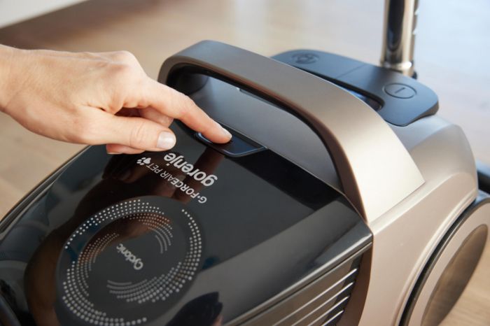 Пилосос Gorenje контейнерний, 850Вт, конт пил -3.3л, HEPA, телескоп трубка, сенсорне упр, бронзовий