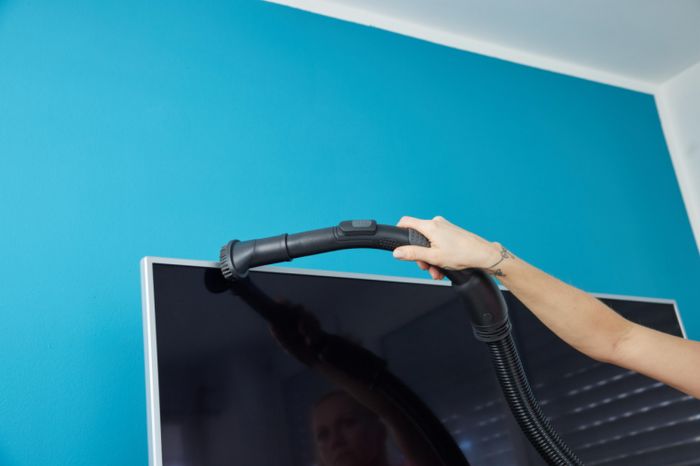 Пилосос Gorenje контейнерний, 850Вт, конт пил -3.3л, HEPA, телескоп трубка, сенсорне упр, бронзовий