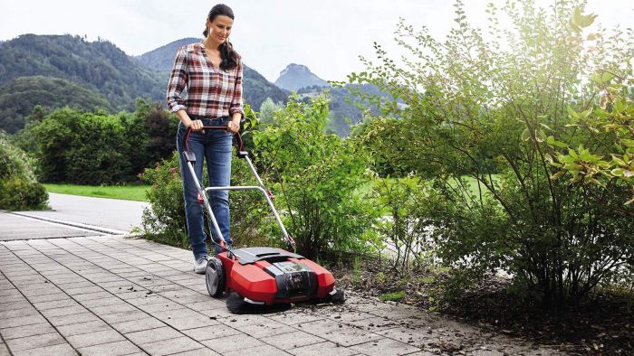 Підмітальна машина акумуляторна Einhell TE-SW 18/610 Li - Solo PXC 18В ширина 610мм бак 20 л 1800 м2/год 10.3кг без АКБ та ЗП