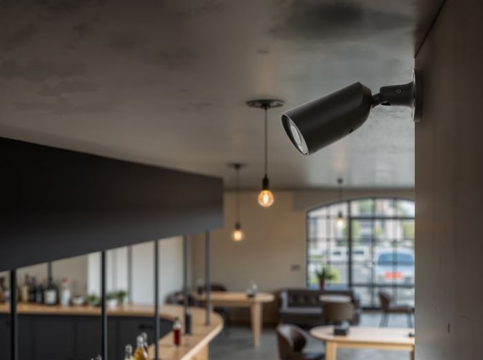 IP-Камера дротова Ajax BulletCam HL black, 5мп, 2.8мм, гібридне підсвічування IR 35м, білий Led 50м, Poe, True WDR, IP 65,  аудіо, кут огляду 100° до 110°, вулична, чорна