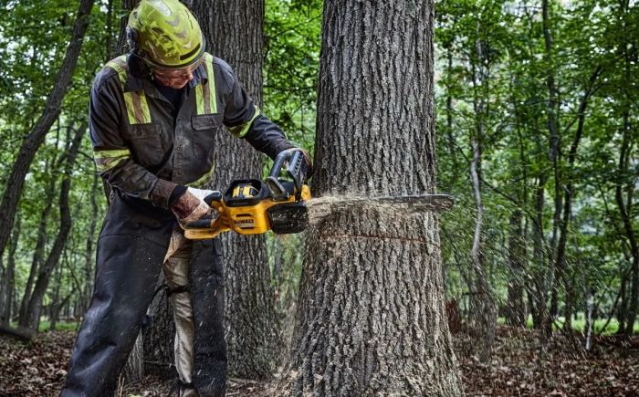 Пила ланцюгова акумуляторна DeWalt безщіткова 54В XR FLEXVOLT шина 50см OREGON 3/8 1.3мм 5.7кг без АКБ та ЗП