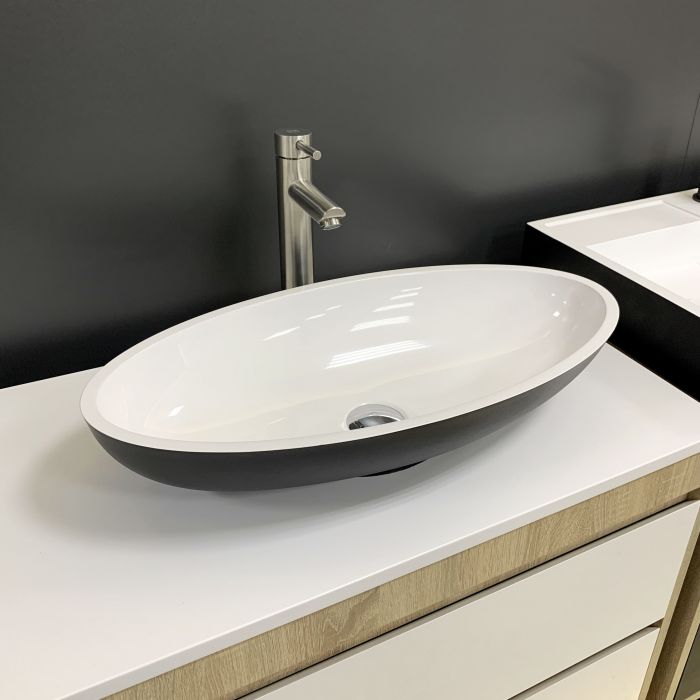 Раковина, умивальник Adamant ANDERE NEW, штучний камінь, овальна, без отвору для змішувача та переливу, 590х295х130мм, накладний, чорно-білий