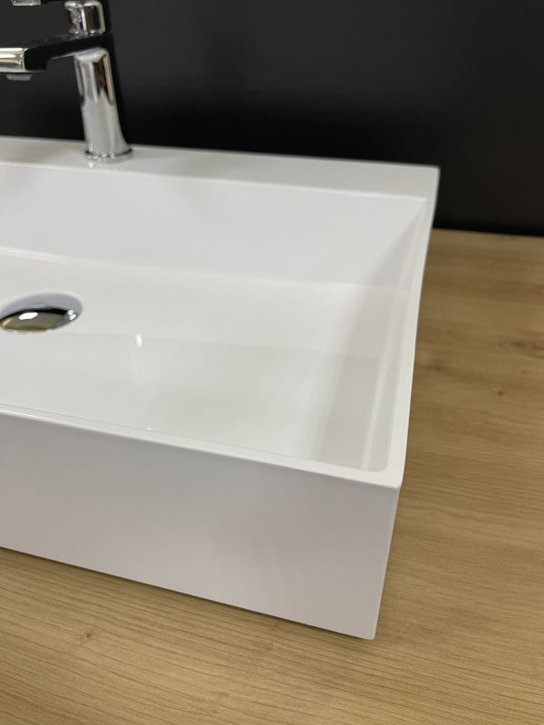Раковина, умивальник Adamant SLENDER, штучний камінь, прямокут., з отвором для змішувача, без переливу, 605x405x120мм, накладний, білий