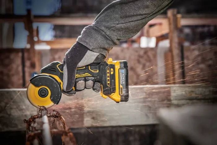 Пила дискова акмуляторна DeWalt 18В XR безщіткова 76х10мм 20000об/хв 0.94кг без АКБ та ЗП