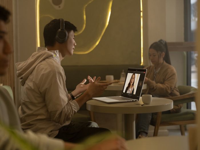 Ноутбук HP OmniBook 7 14-fs0001ua 14" WUXGA IPS AG, Intel 5-220H, 24GB, F1024GB, UMA, Win11, сріблястий