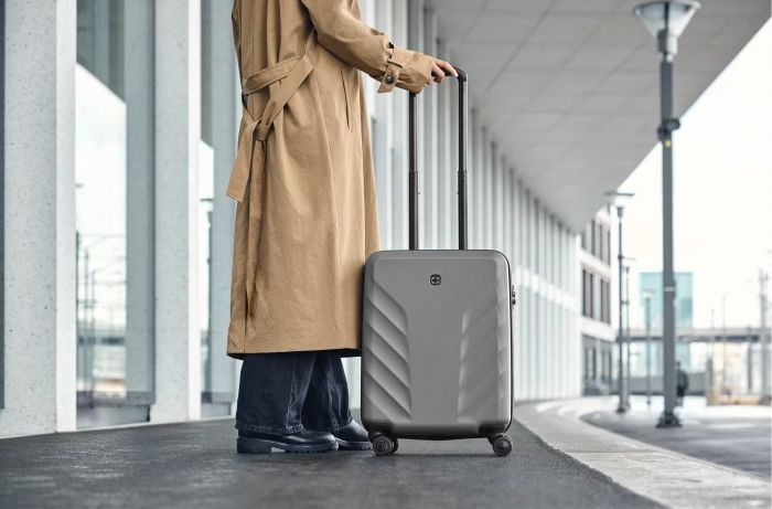 Валіза Wenger, Motion, мала, пластик, 4 колеса, сіра