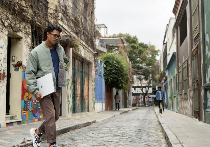 Ноутбук HP OmniBook 7 17-dc0001ua 17.3" FHD IPS Touch, Intel U7-258V, 32GB, F1024GB, UMA, Win11, сріблястий