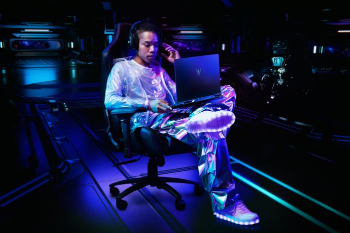 Ноутбук Acer Predator Helios Neo 18 PHN18-72 18" WQXGA IPS, Intel U9-275HX, 64GB, F2TB, NVD5070Ti-12, Win11, чорний