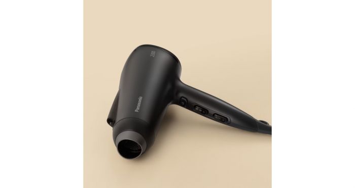 Фен Panasonic, 2500Вт, 3 режими, іонізація, хол. обдув, чорний