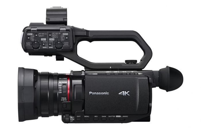 Цифр. відеокамера 4K Flash Panasonic AG-CX18
