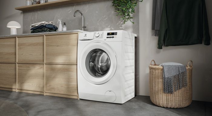 Пральна машина Electrolux фронтальна, 8кг, 1400, A, 58см, дисплей, інвертор, білий