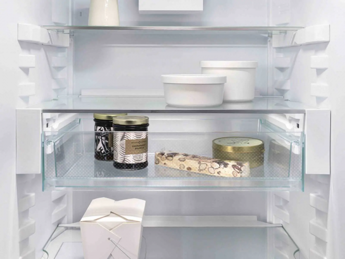 Холодильник Liebherr з нижн. мороз., 201.5x74.7х67.5, холод.відд.-346л, мороз.відд.-128л, 2дв., A++, NF, диспл внутр., сірий